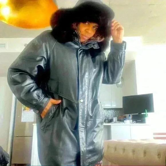 VINTAGE BLACK LEATHER FUR WINTER  WOMAN COAT SIZE XS - Picture 3 of 16